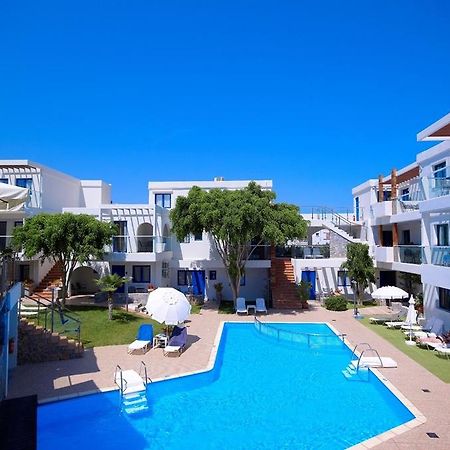 Minos Village Hotel Ajía Marína Kültér fotó