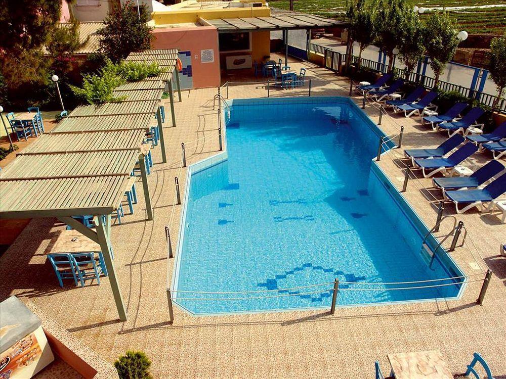 Minos Village Hotel Ajía Marína Kültér fotó